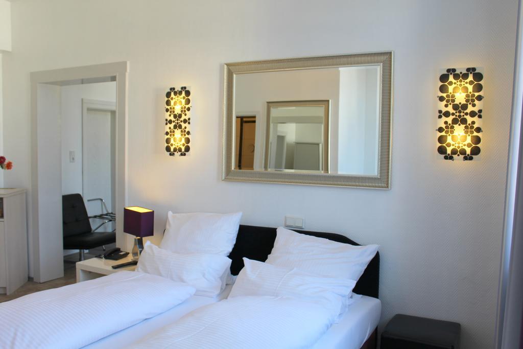 Hotel Heidelberger Hof ดุสเซลดอร์ฟ ภายนอก รูปภาพ
