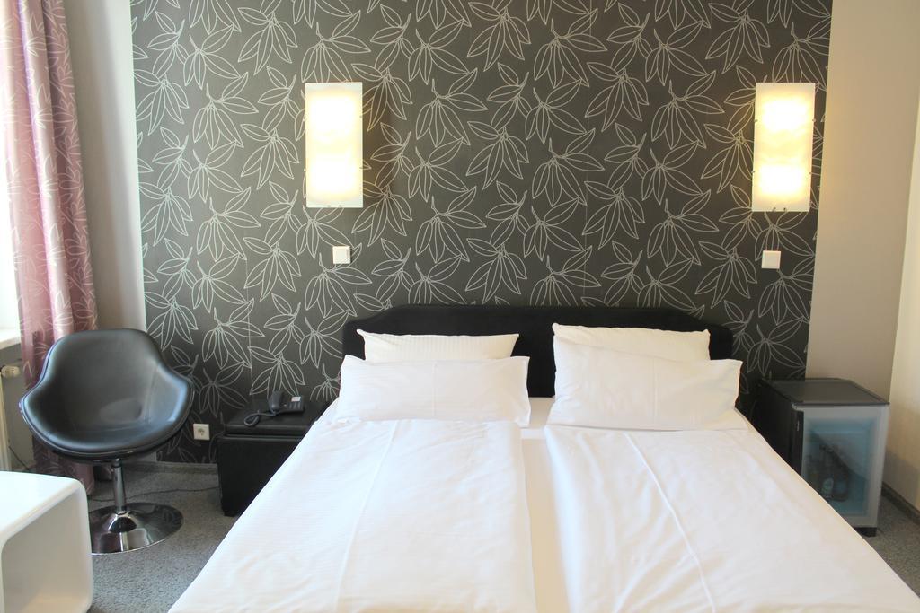 Hotel Heidelberger Hof ดุสเซลดอร์ฟ ภายนอก รูปภาพ