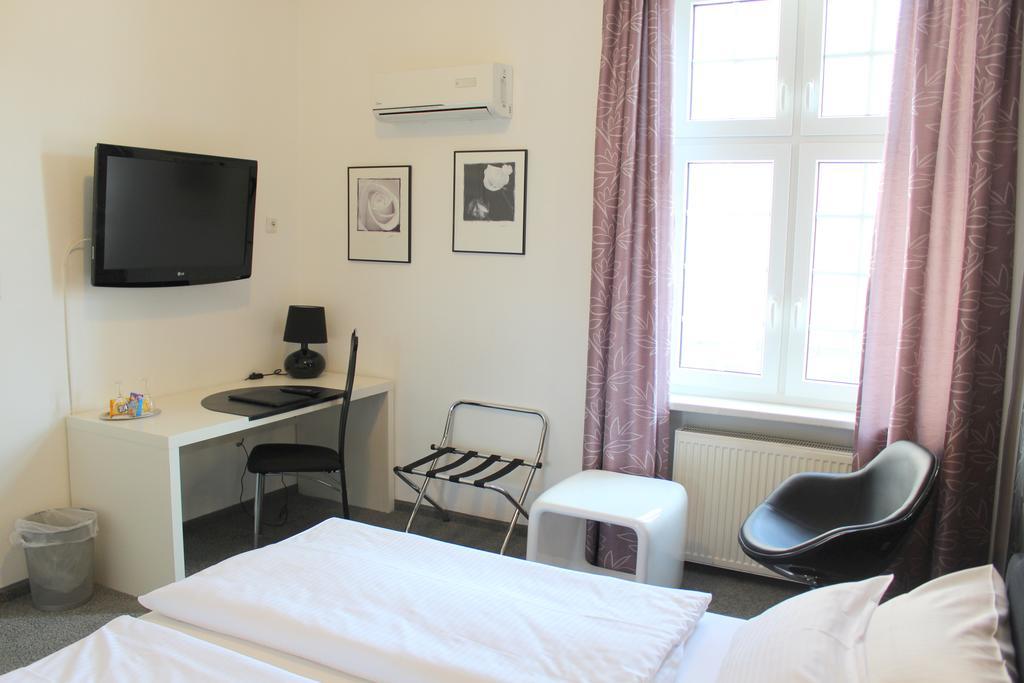 Hotel Heidelberger Hof ดุสเซลดอร์ฟ ภายนอก รูปภาพ